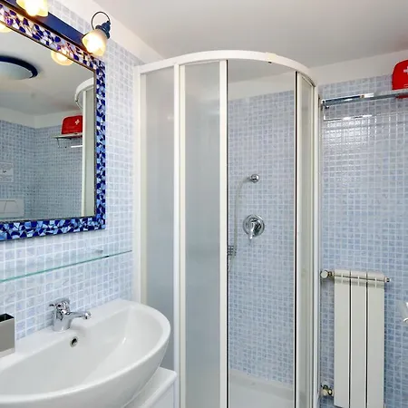 Celimontana Apartment *